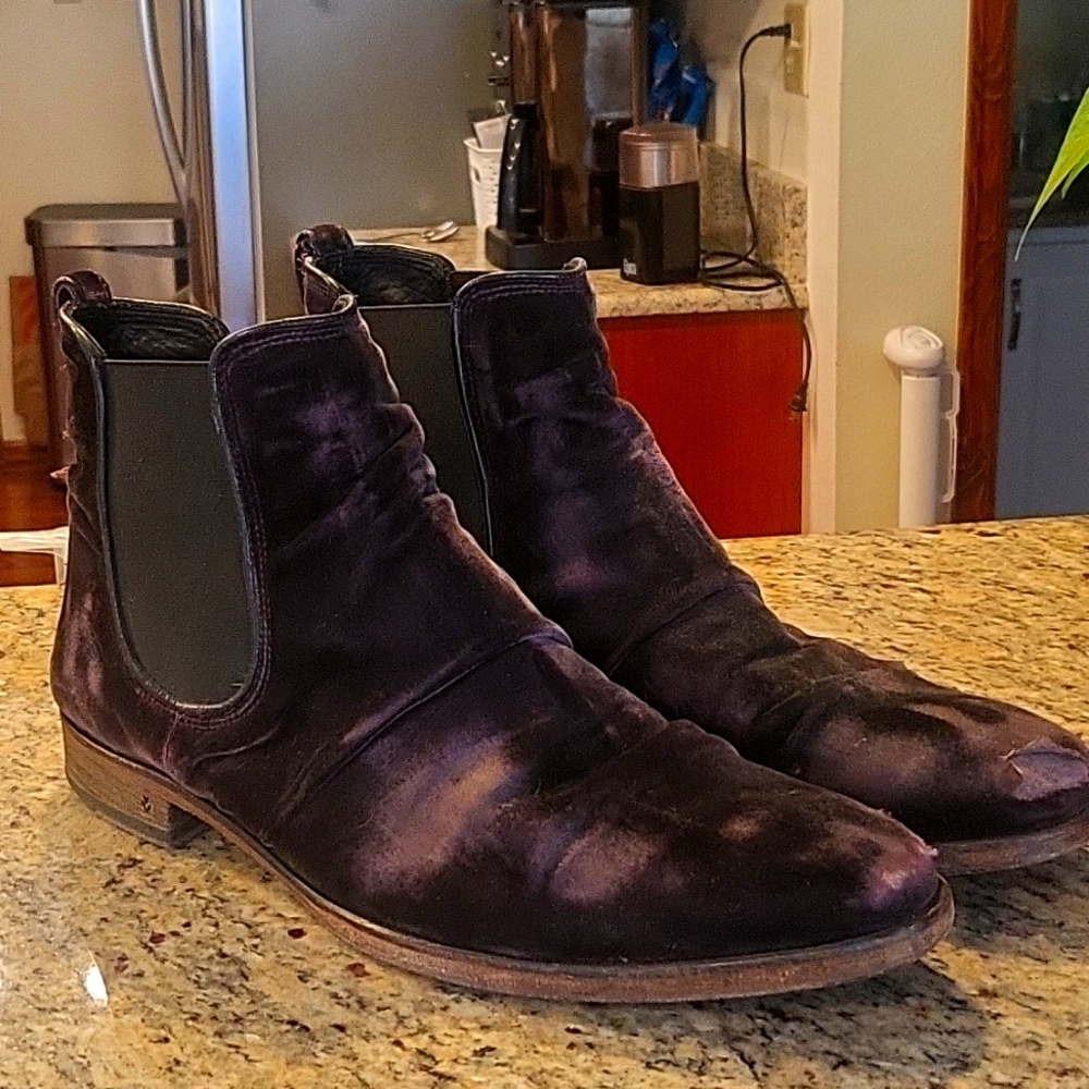 Sick John Varvatos Velvet boots